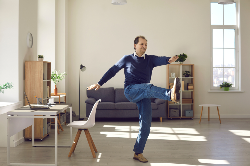 Ginástica laboral para relaxamento durante o trabalho